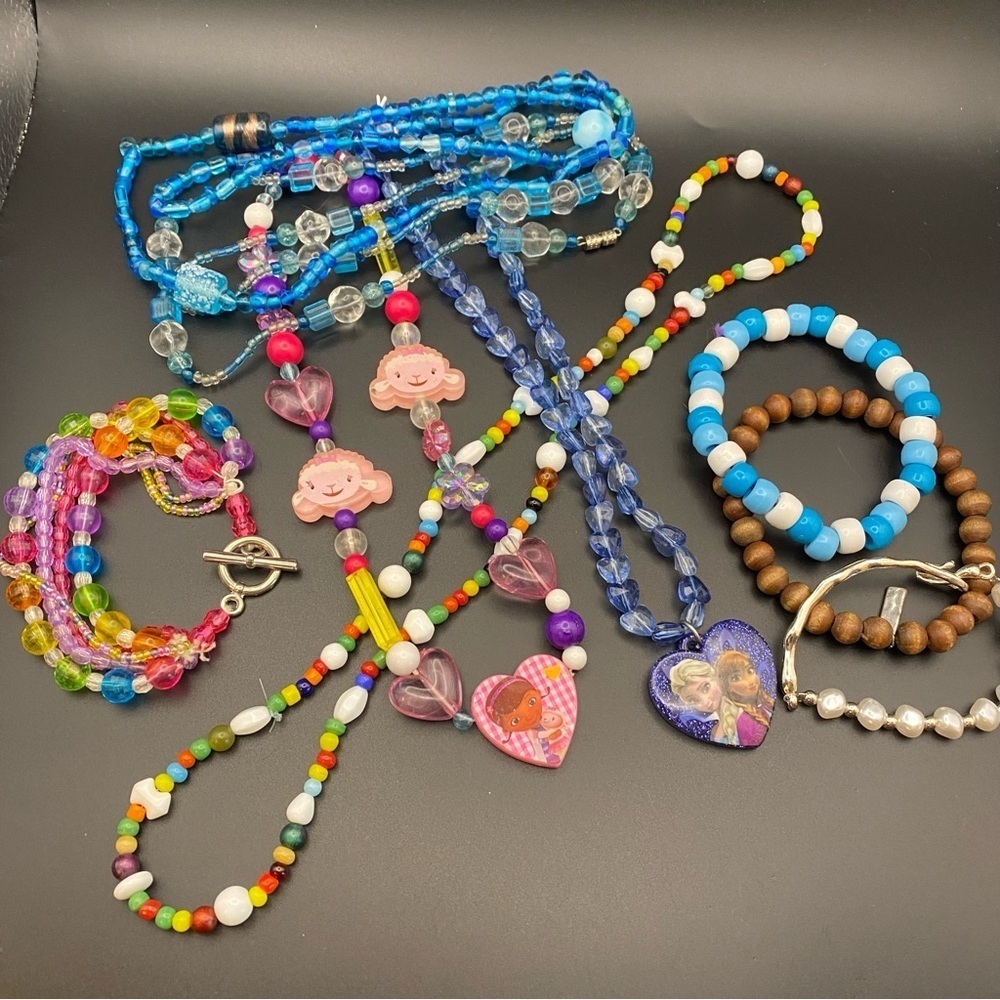 Colorful Little Girl Beaded Jewelry Set - Picture 6 of 10